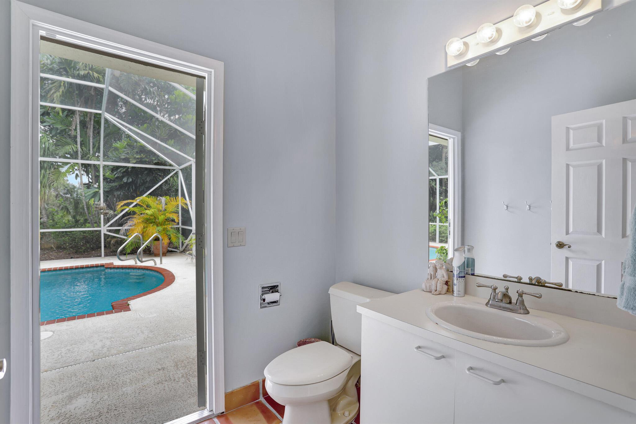 PALM BEACH FARMS CO 10 - Residential