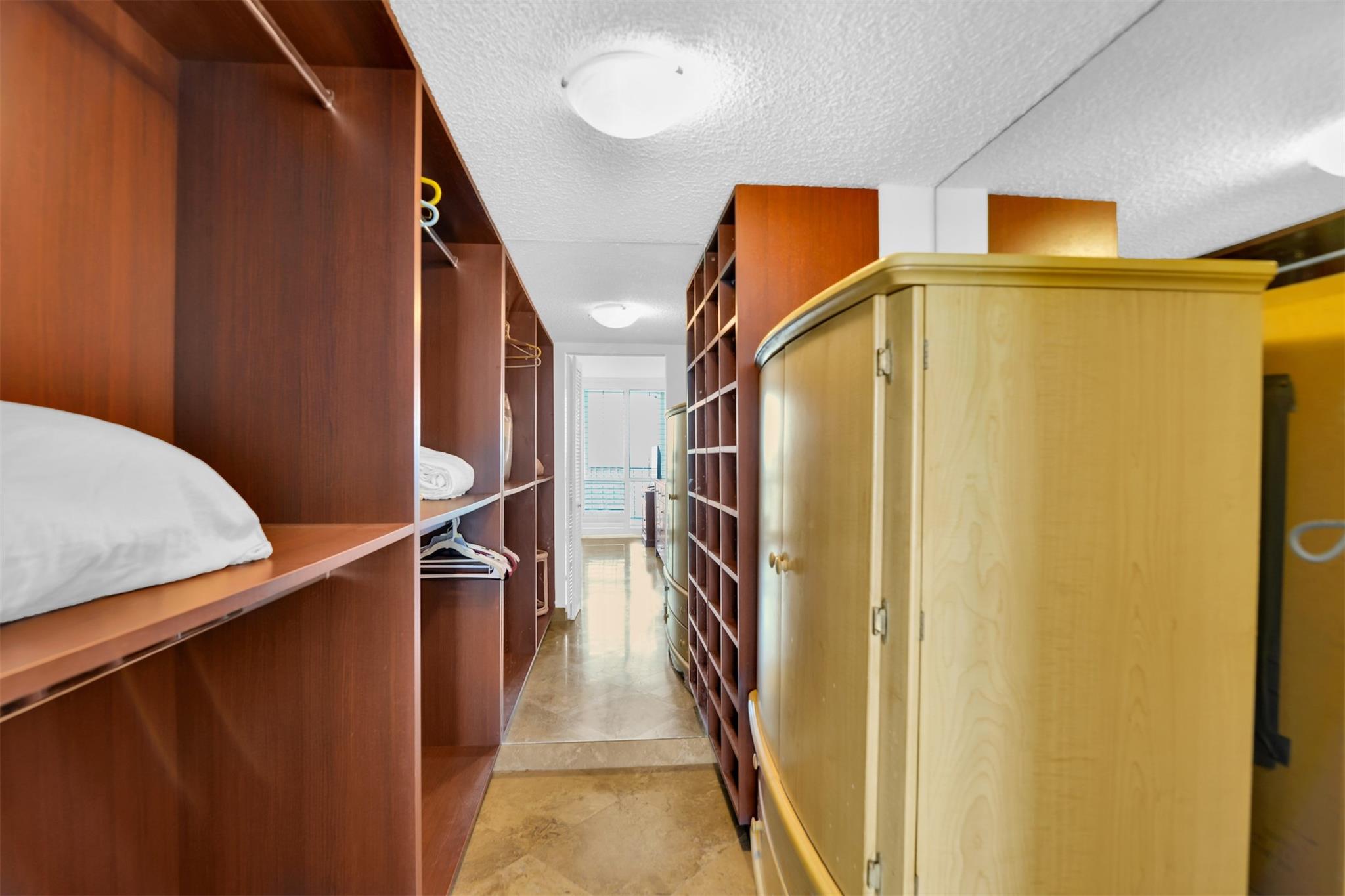 Hillsboro Landings Condo - Residential Lease