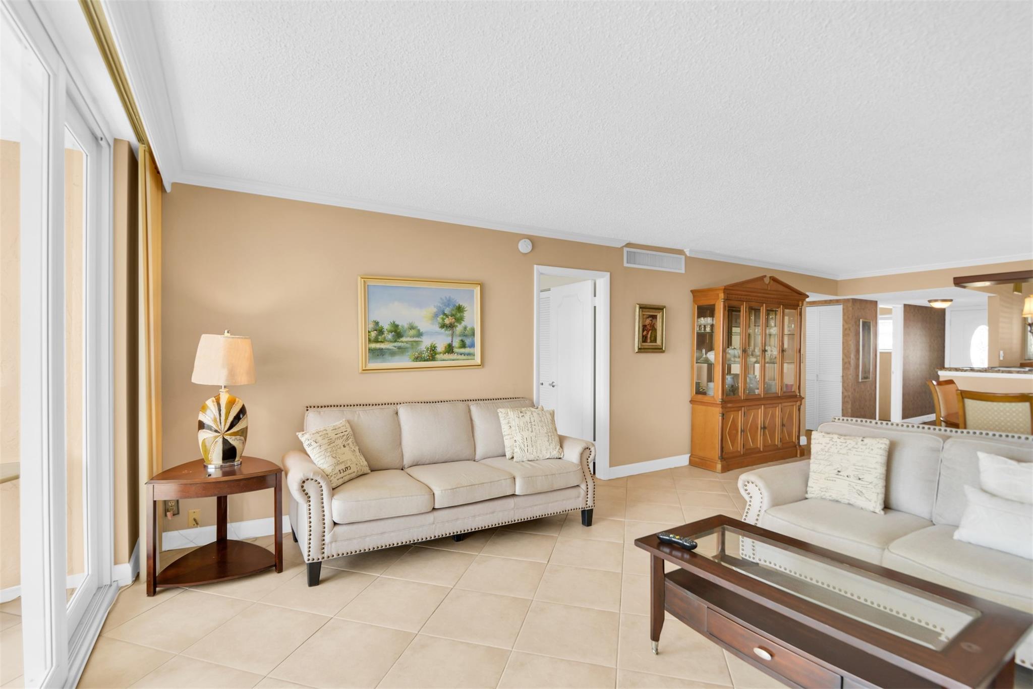 Hillsboro Landings Condo - Residential Lease