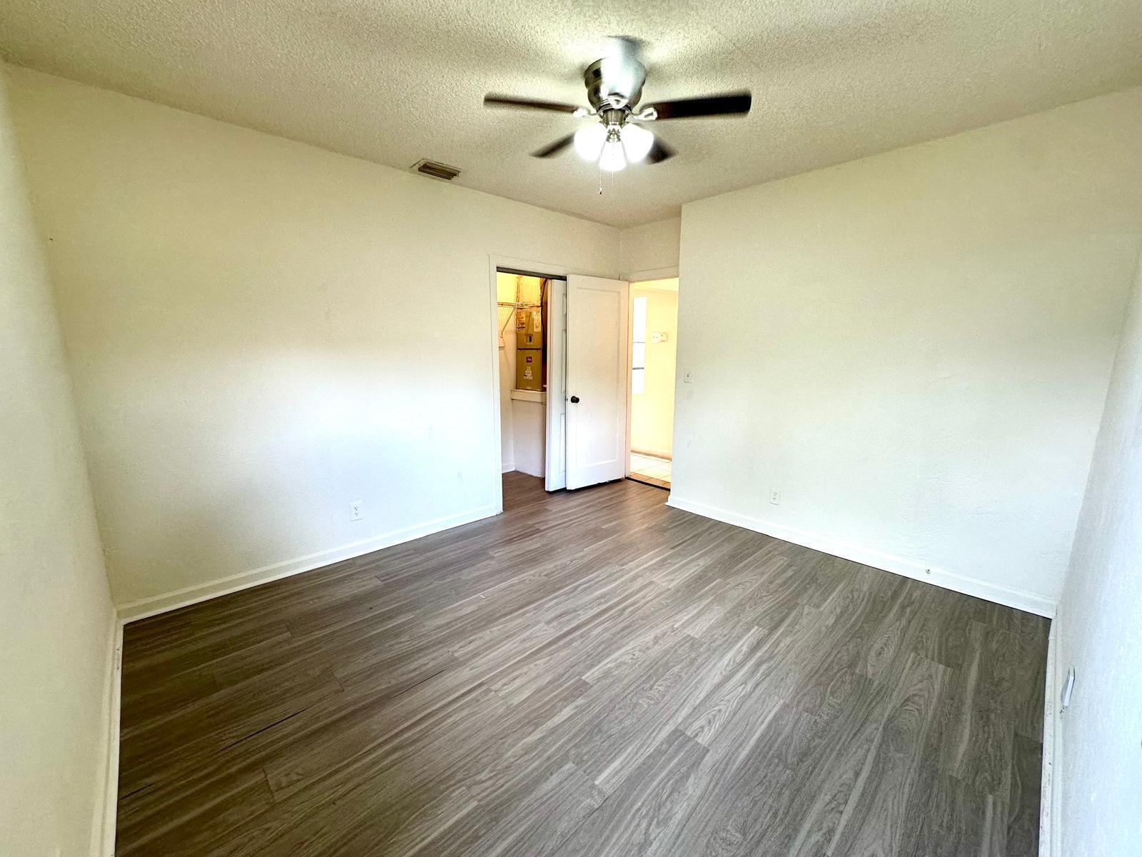 NORTH PALM BCH 3 - Residential Lease