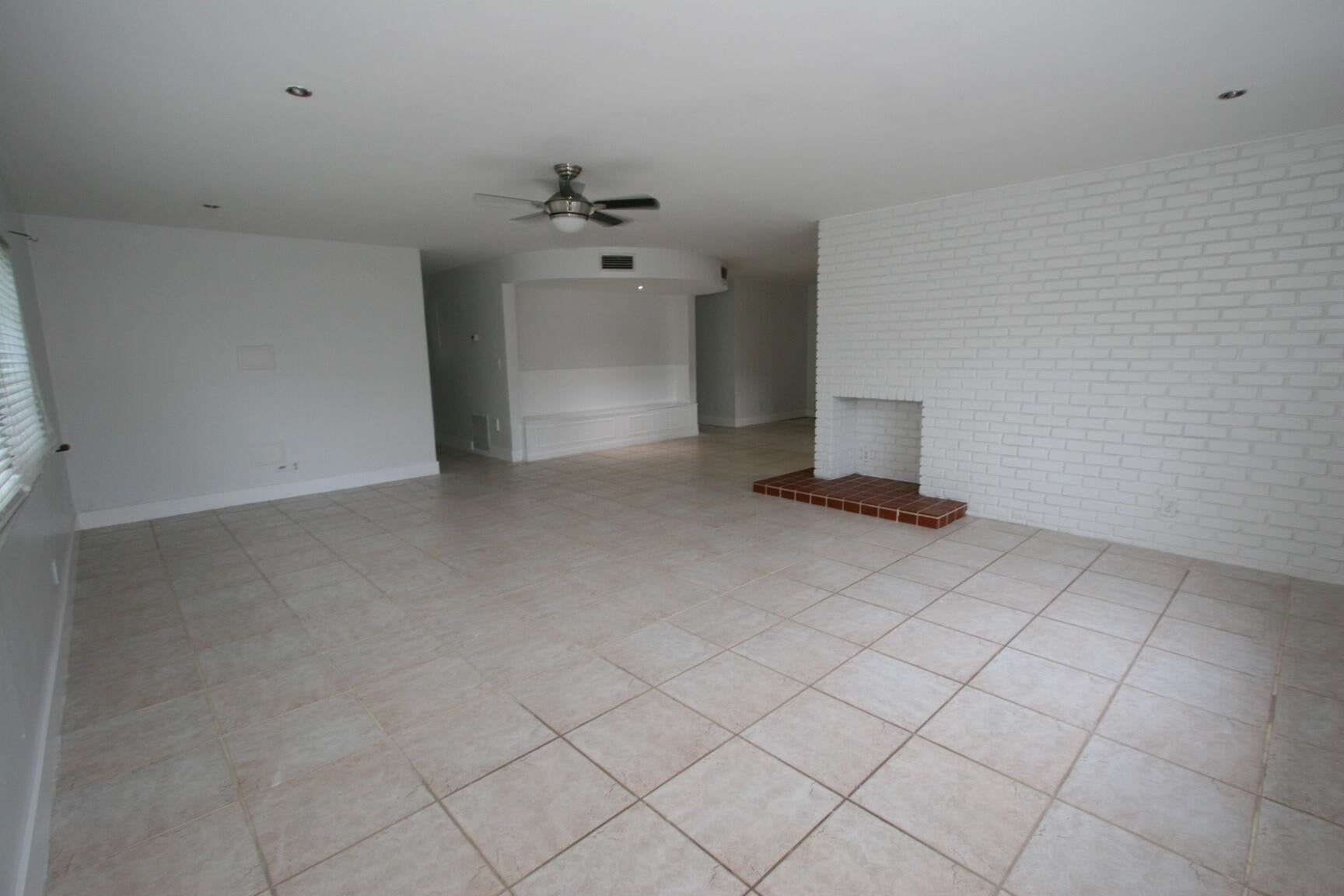 1040 CRYSTAL LAKE Drive 1
