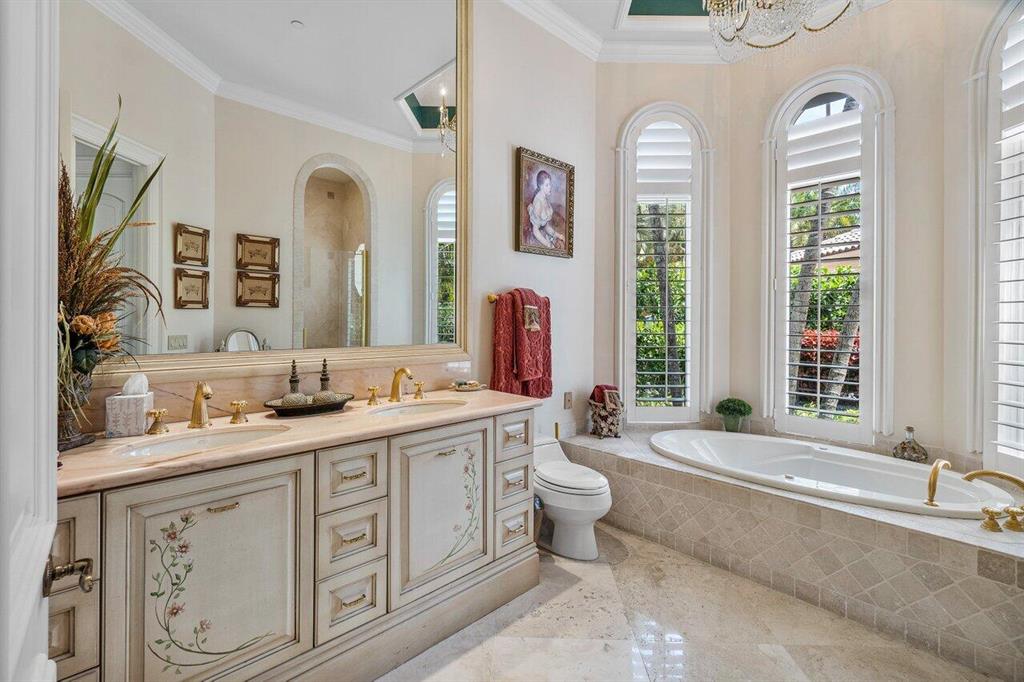 MIZNER LAKE ESTATES - Residential