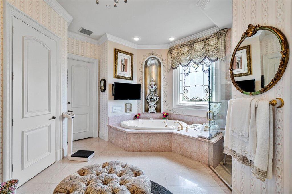 MIZNER LAKE ESTATES - Residential