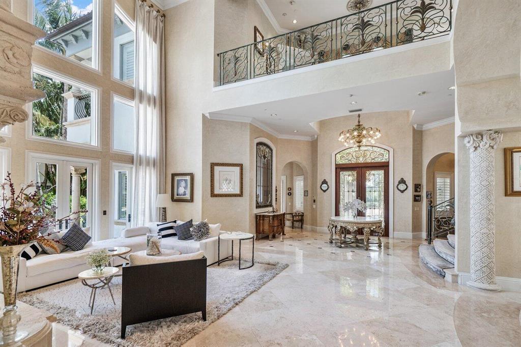 MIZNER LAKE ESTATES - Residential