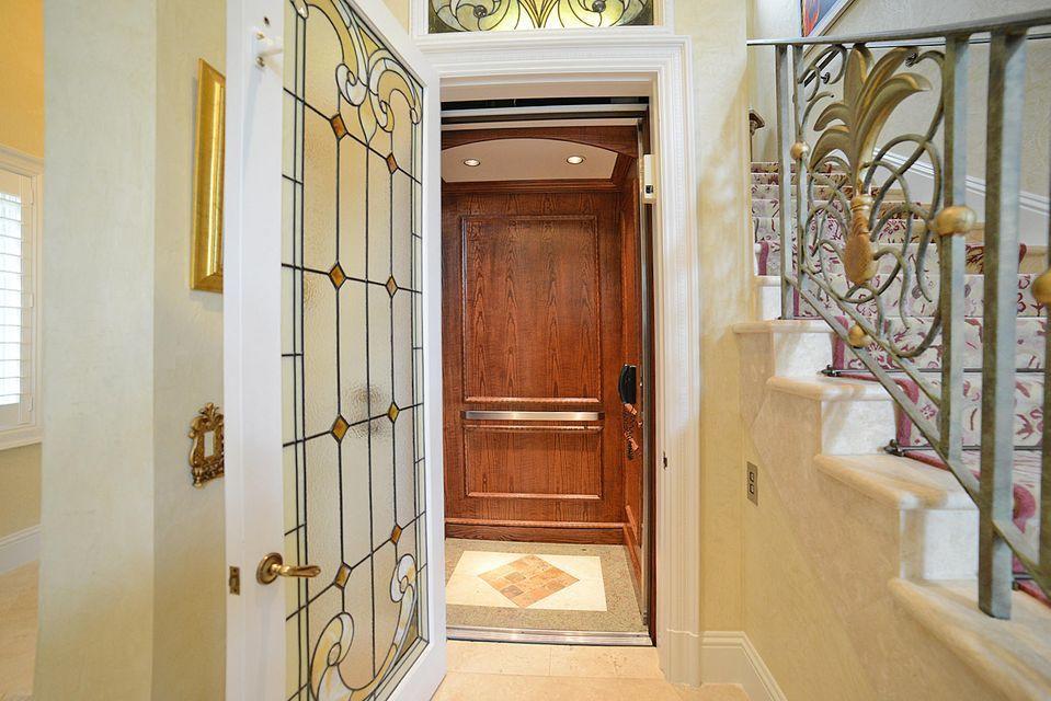 MIZNER LAKE ESTATES - Residential