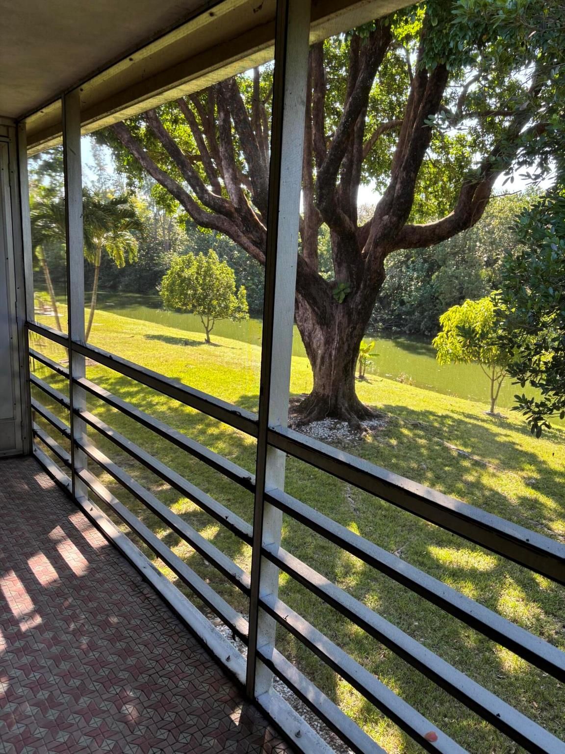 WINDSOR CONDOS - Residential Lease