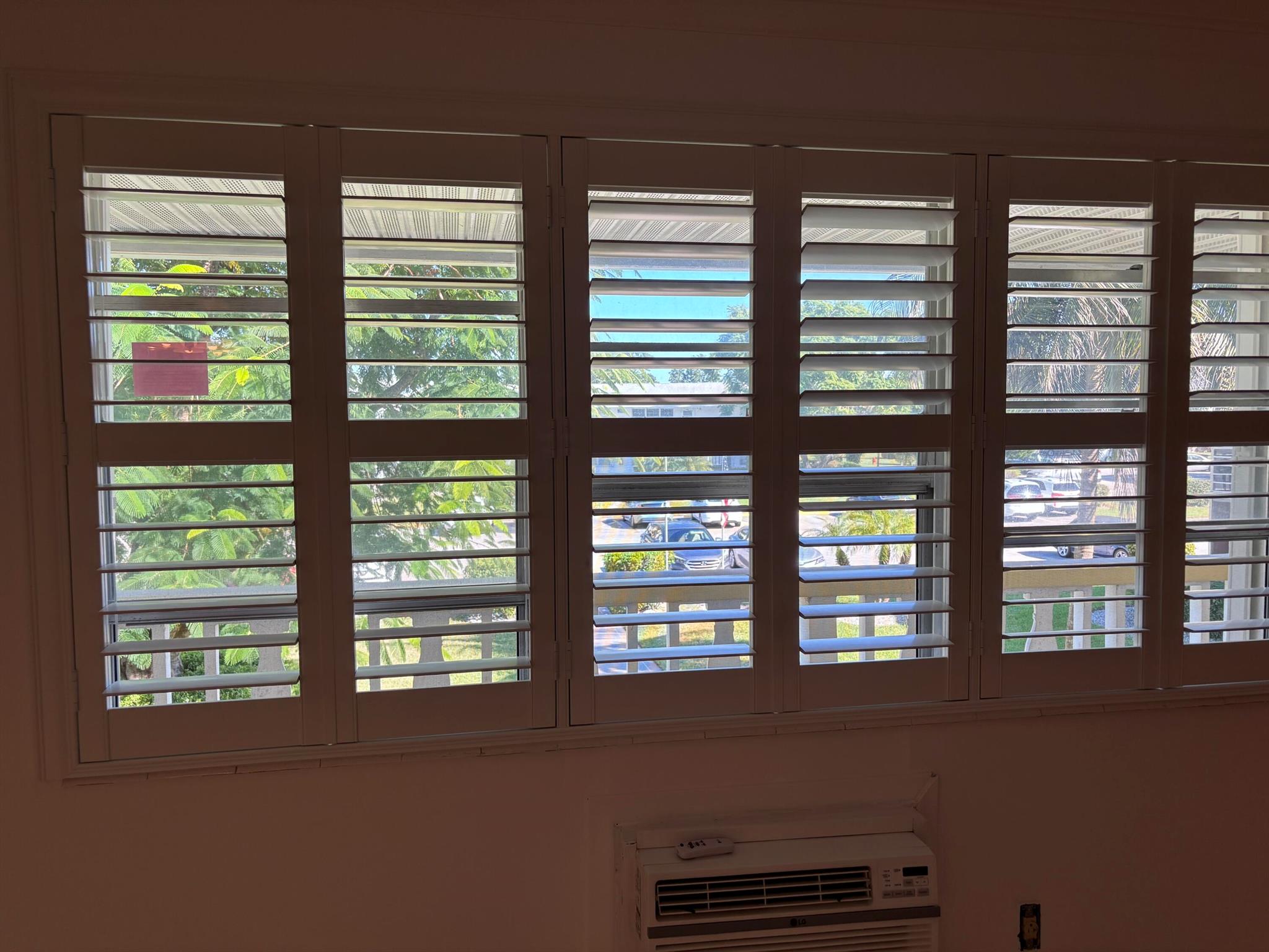 WINDSOR CONDOS - Residential Lease