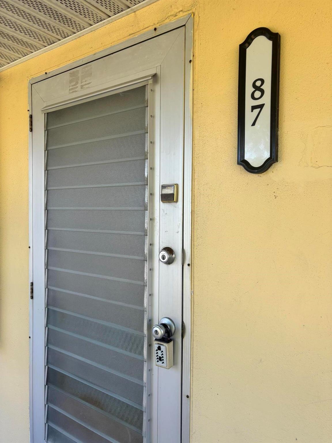 WINDSOR CONDOS - Residential Lease