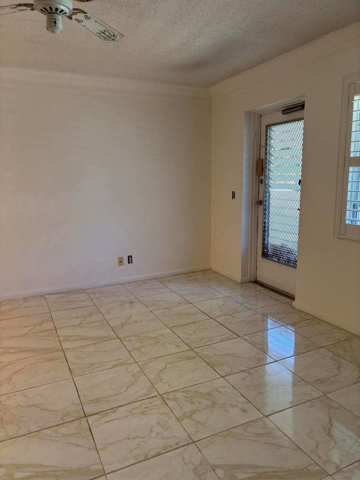 WINDSOR CONDOS - Residential Lease