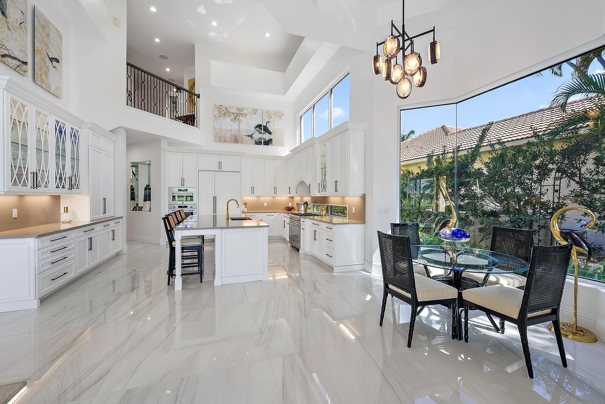 IBIS GOLF AND COUNTRY CLU - Residential Lease