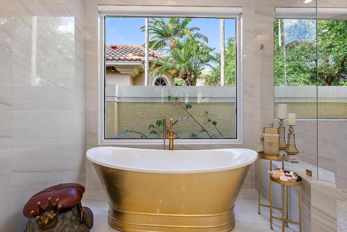 IBIS GOLF AND COUNTRY CLUB 2 - Residential Lease