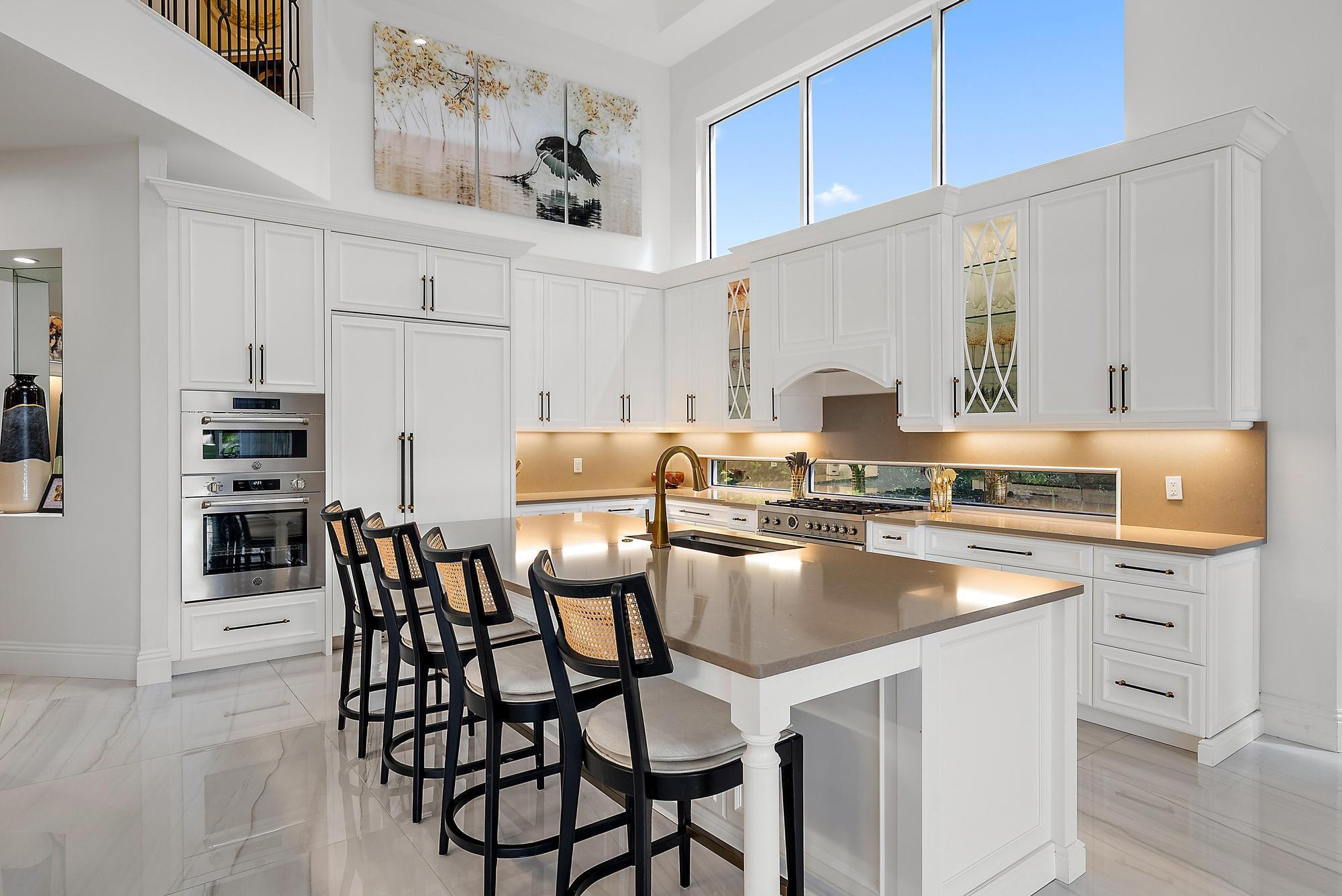 IBIS GOLF AND COUNTRY CLU - Residential Lease