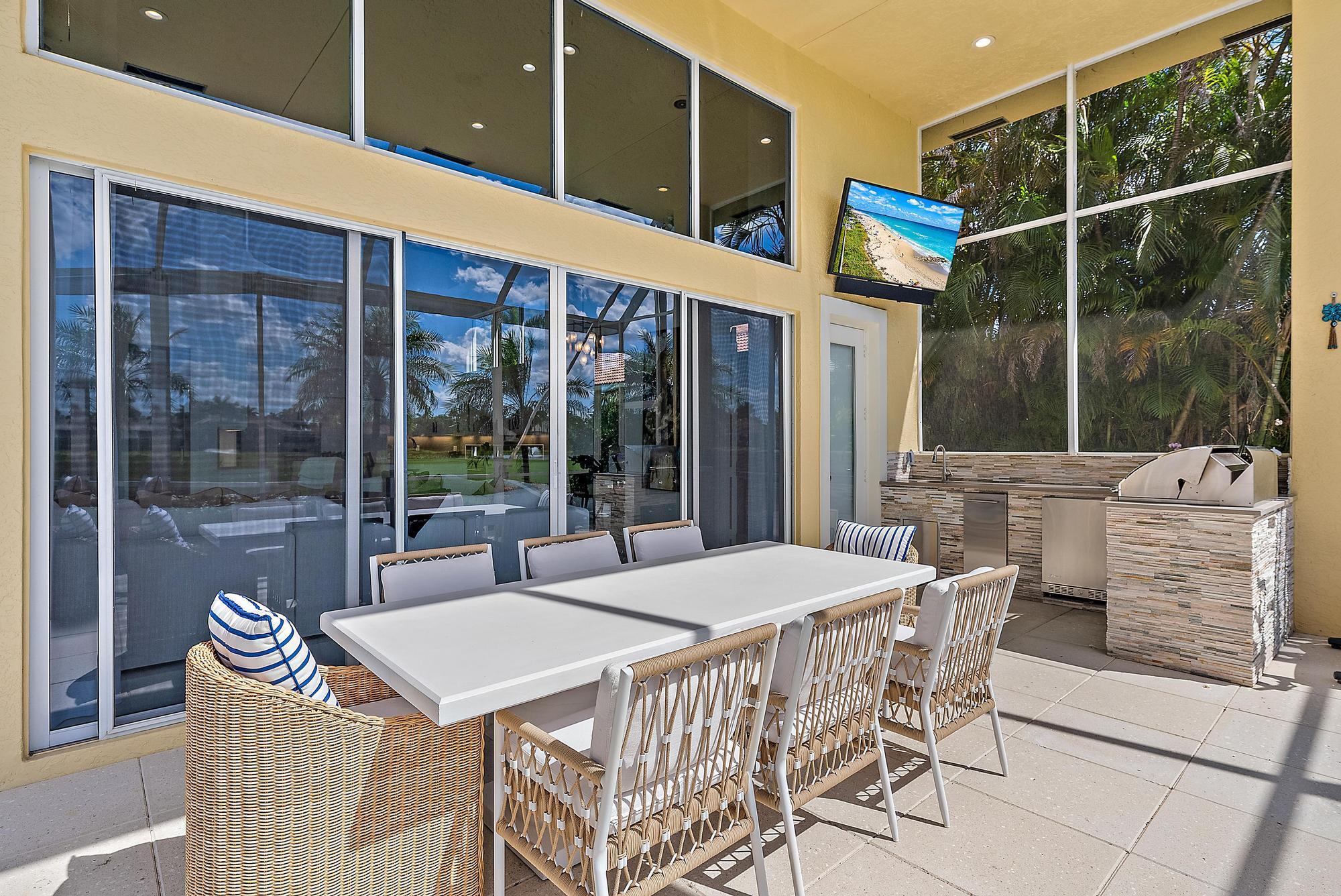 IBIS GOLF AND COUNTRY CLU - Residential Lease