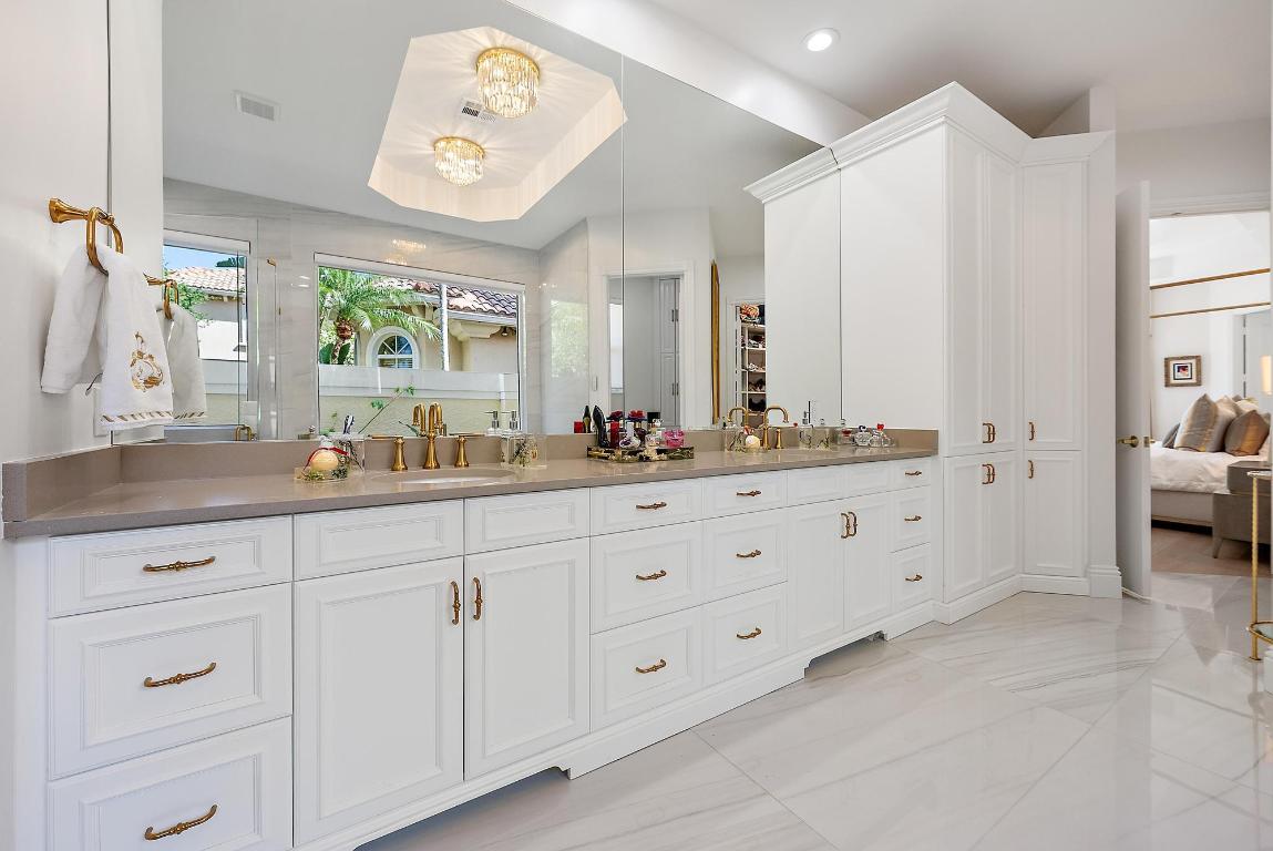 IBIS GOLF AND COUNTRY CLUB 2 - Residential Lease