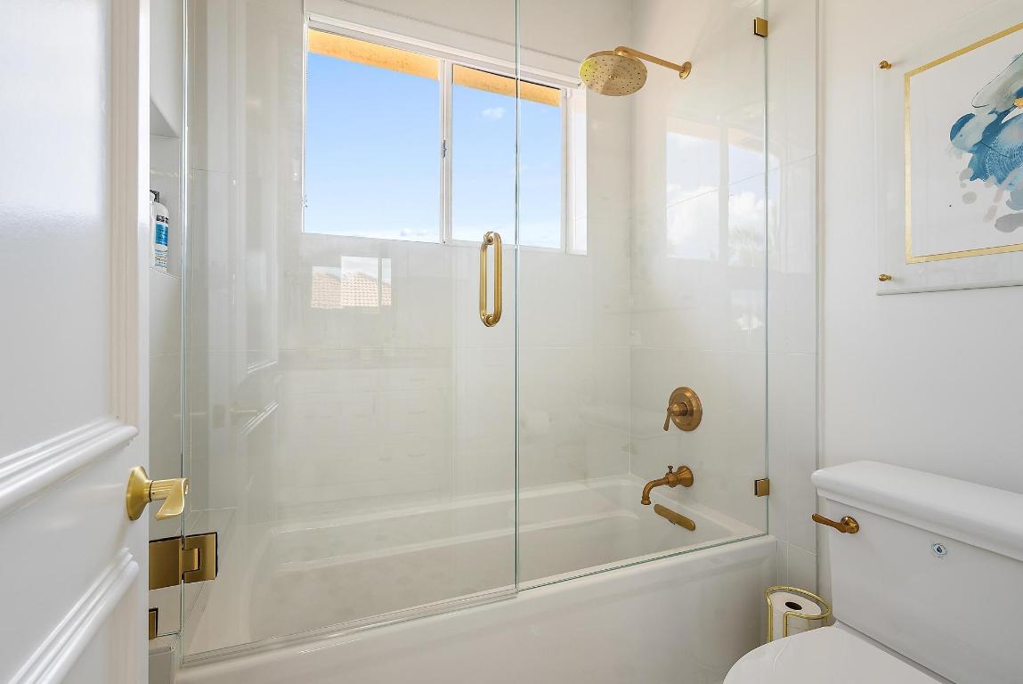 IBIS GOLF AND COUNTRY CLUB 2 - Residential Lease