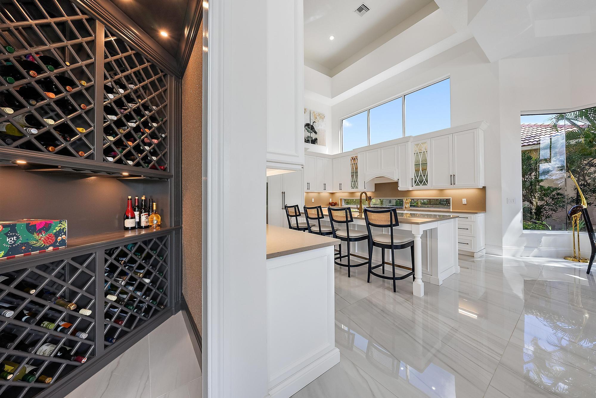 IBIS GOLF AND COUNTRY CLU - Residential Lease