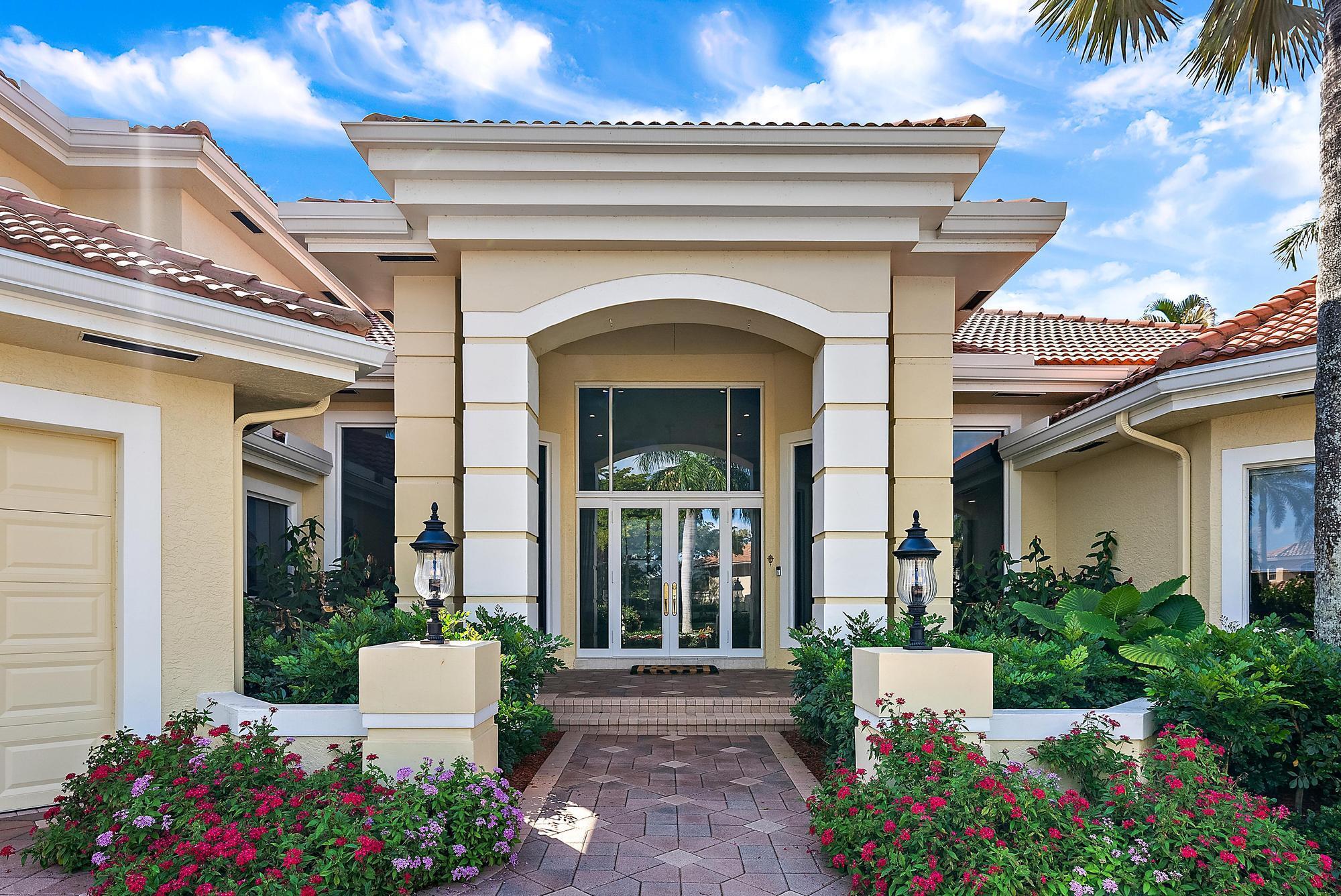 8531 Egret Lakes Lane