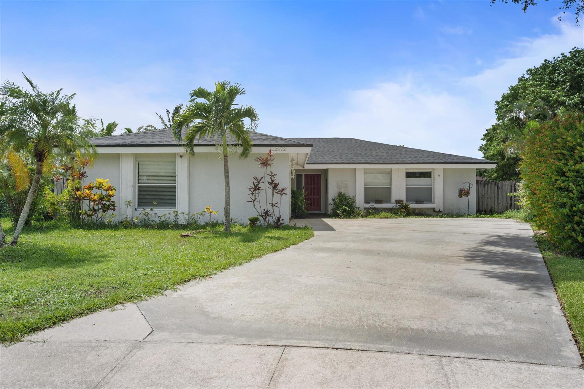 12372 Old Country Road S