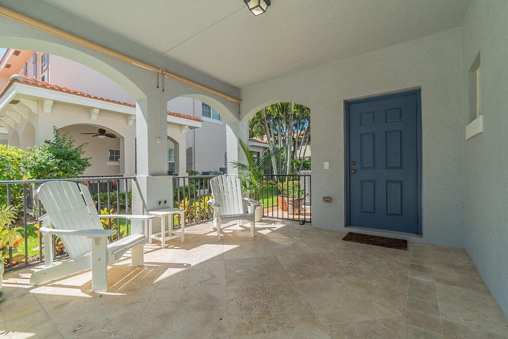 Photo of 115 Owl Pointe Circle, Jupiter, FL 33458 (MLS # R10984133)