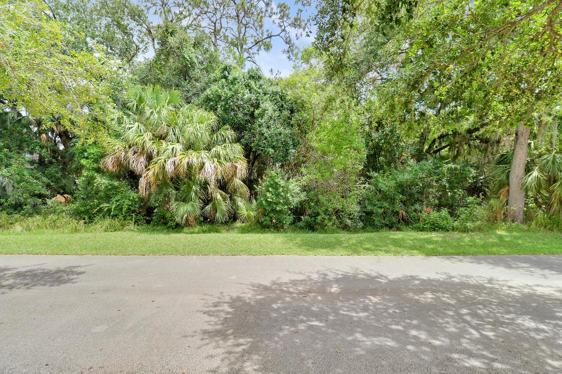 EAST LAKE VILLAGE NO 3 - Residential