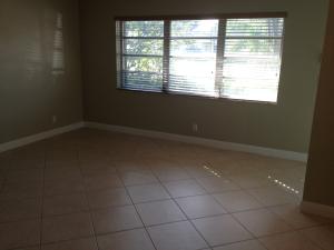 BOCA RATON SQUARE UNIT 8 - Residential Lease