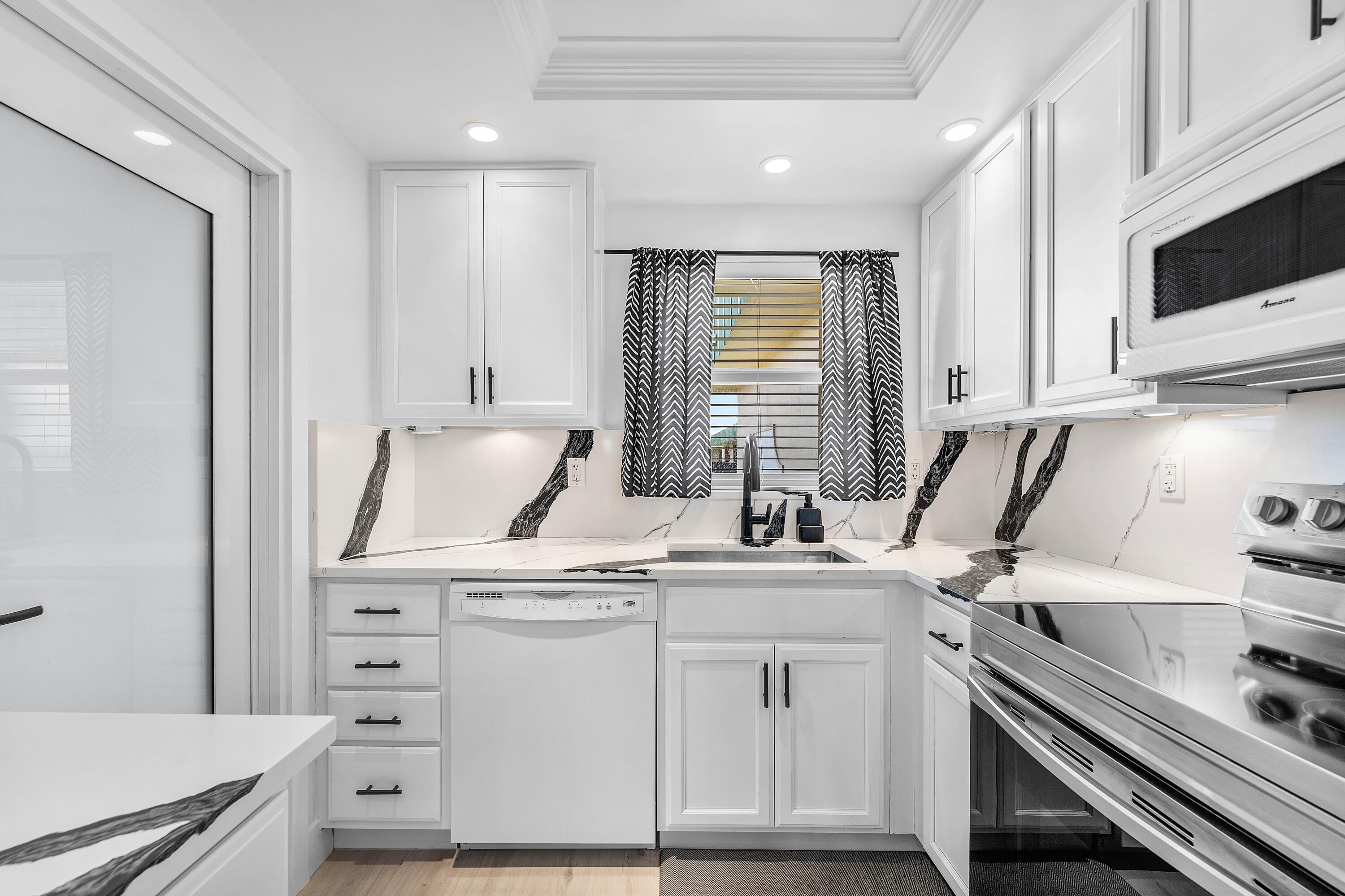 806 SE 7TH Street 408