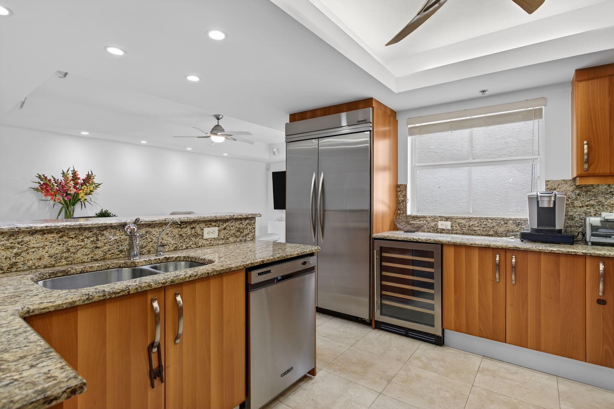 OCEAN PLAZA ON DEERFIELD - Residential