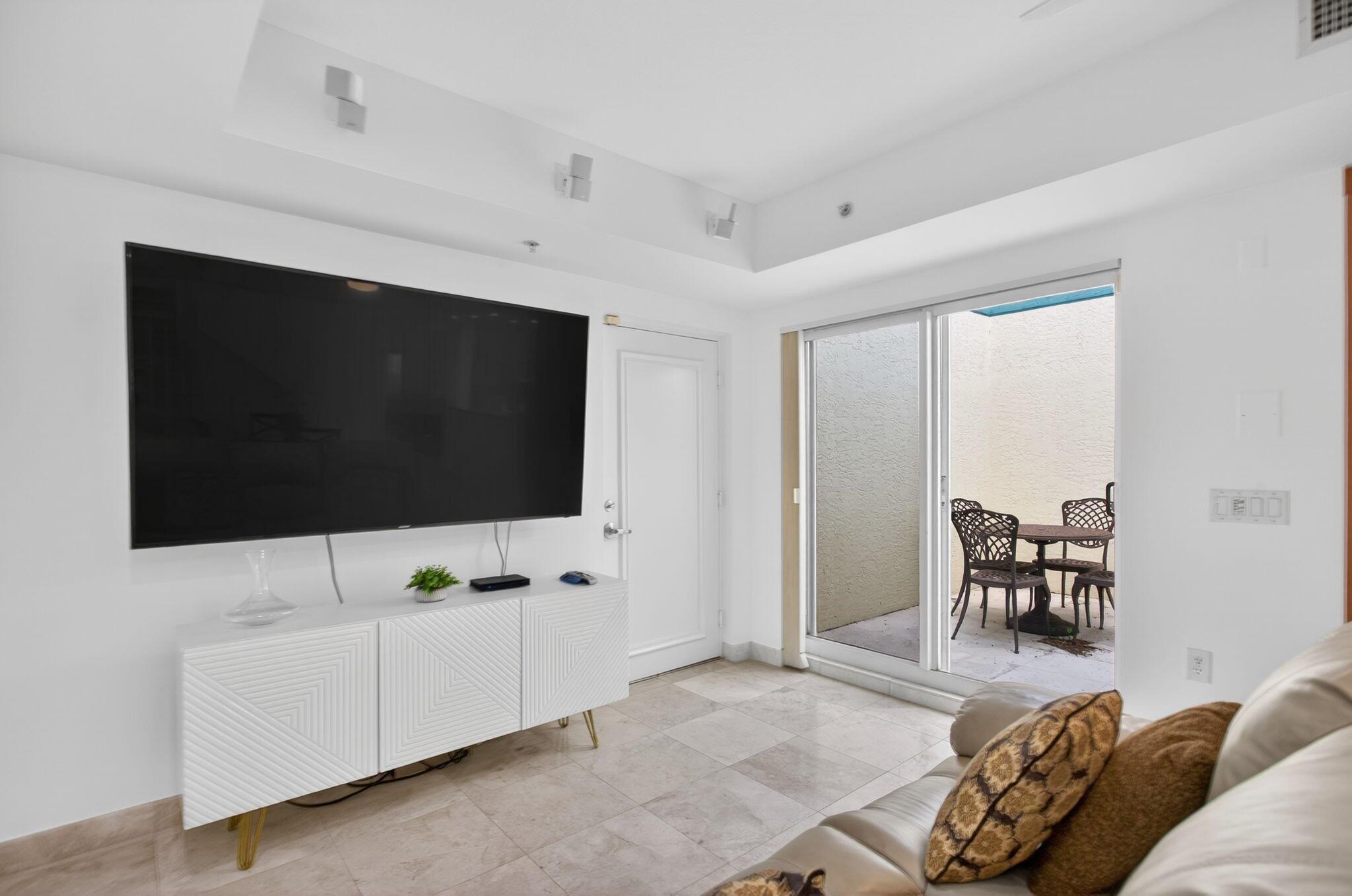 OCEAN PLAZA ON DEERFIELD - Residential