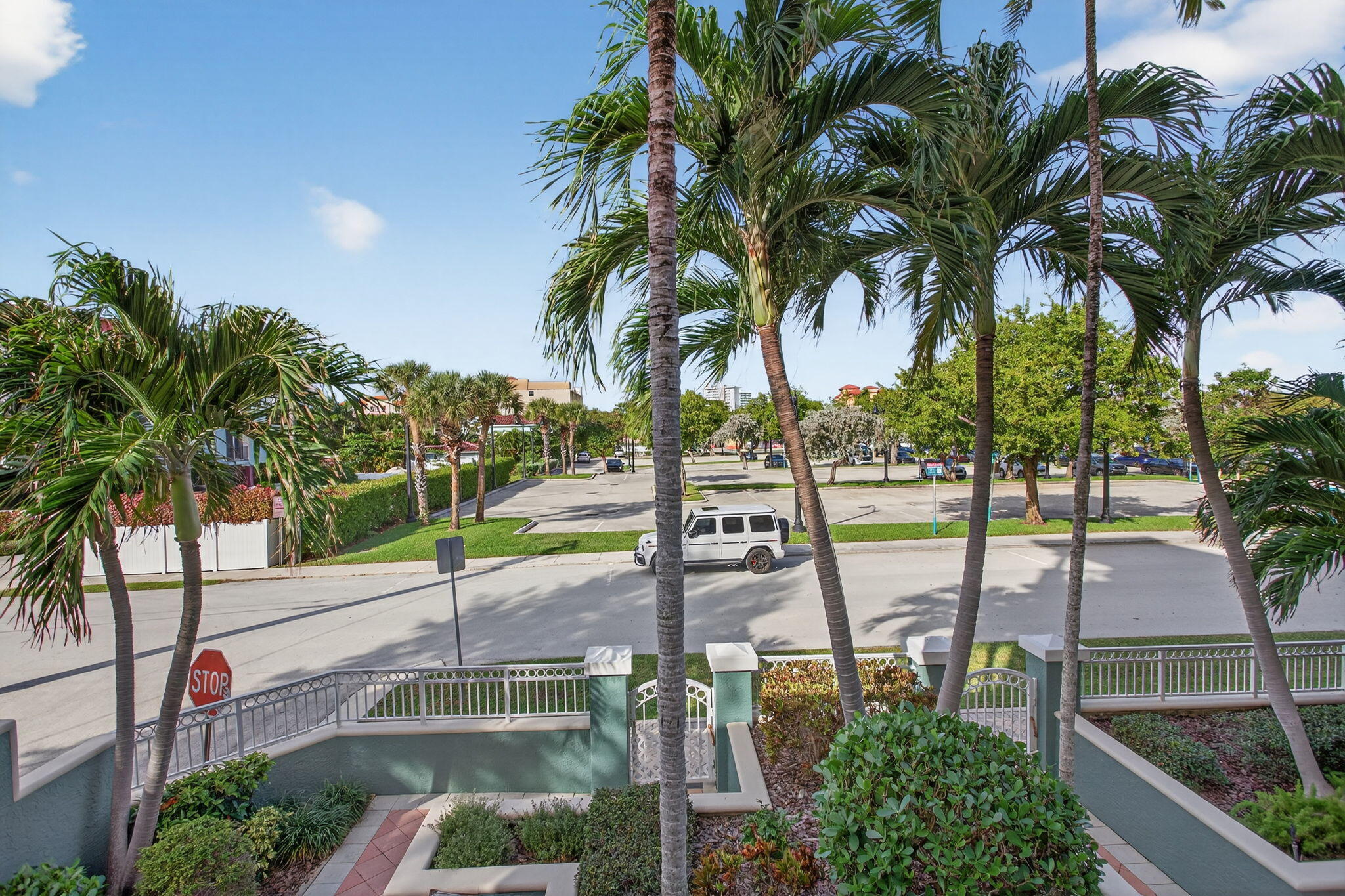 OCEAN PLAZA ON DEERFIELD BEACH - Residential