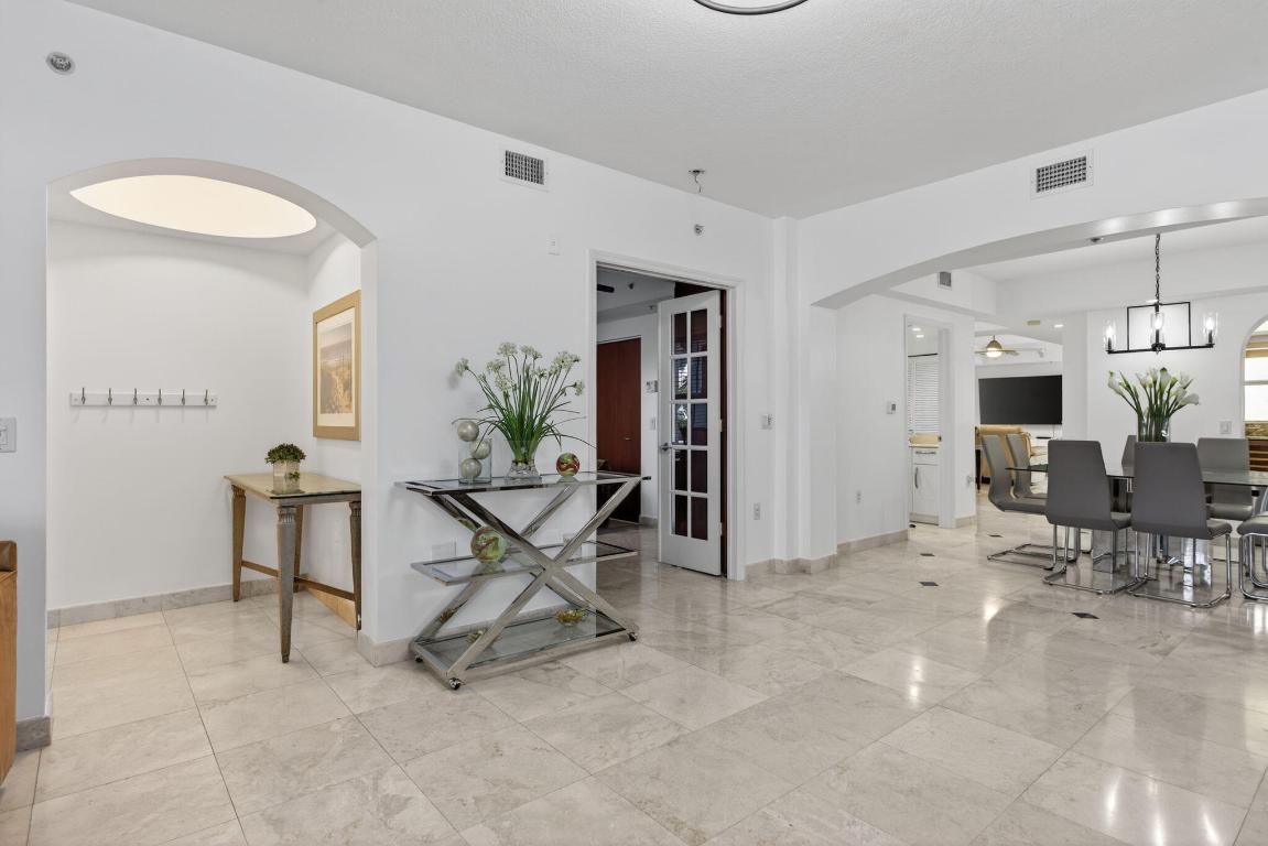 OCEAN PLAZA ON DEERFIELD BEACH - Residential