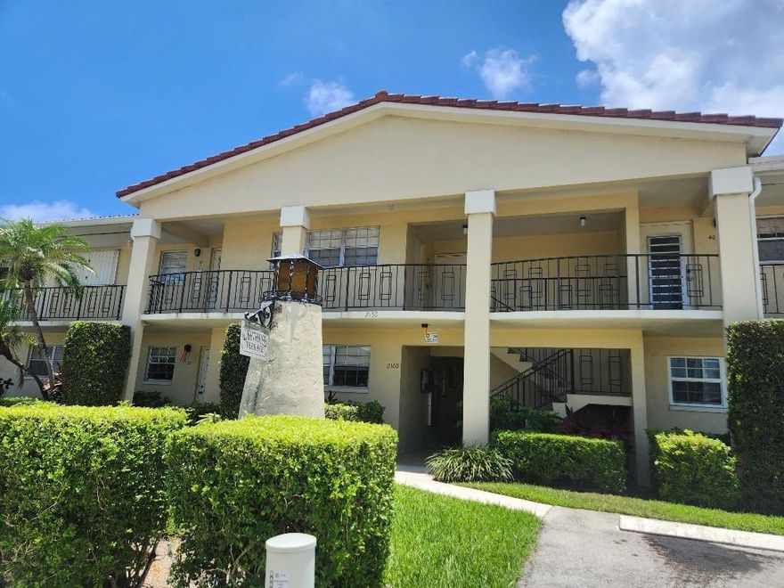 Discover LHP benefits.  No leasing-Cash only --co-op,  All Ages welcome---Excellent Location- East Of US1-close to Publix and More... Wanted buyer seeking value 
All furniture remains no additional value (seller courtesy)