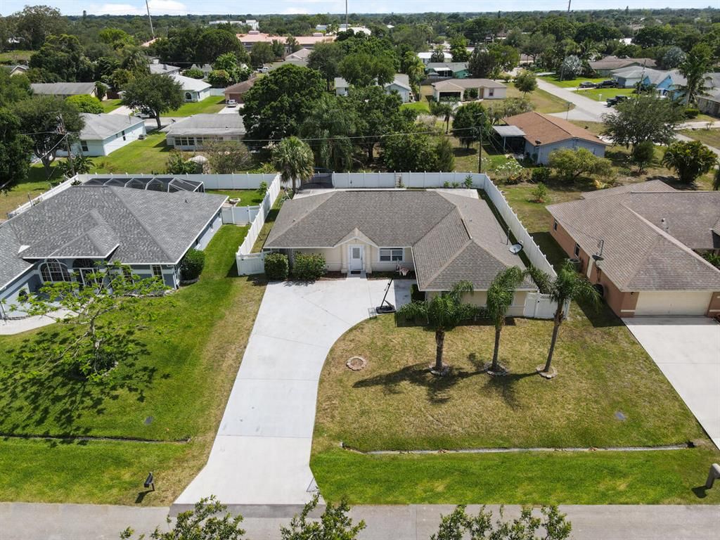 Photo of 1614 SE Goucho Avenue, Port Saint Lucie, FL 34952 (MLS # R10714953)