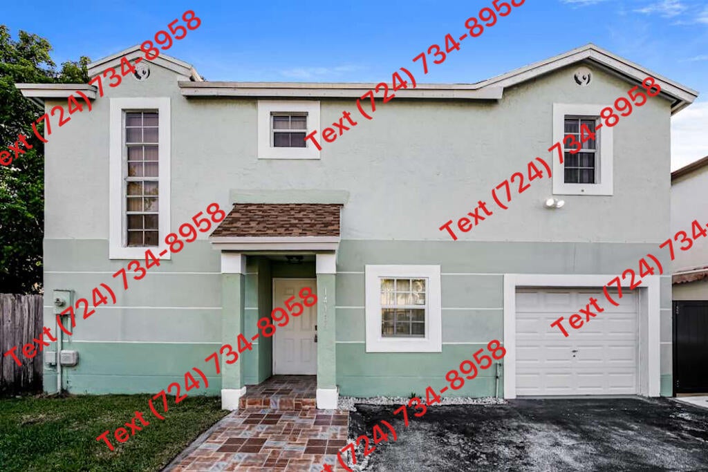 Photo of 169 E BAYRIDGE Drive, Weston, FL 33326 (MLS # B26081181)