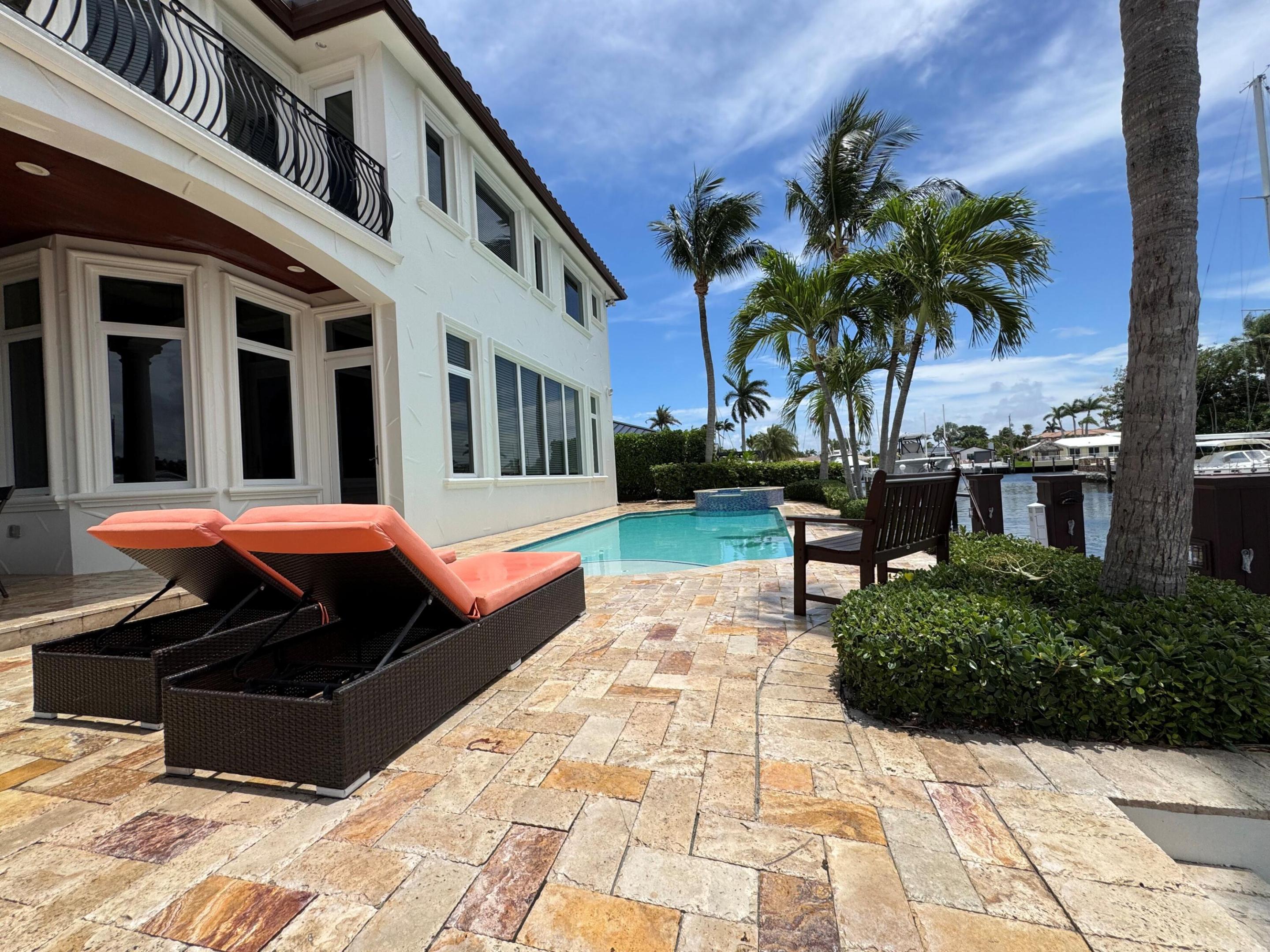 VENETIAN ISLES 3RD SEC - Residential