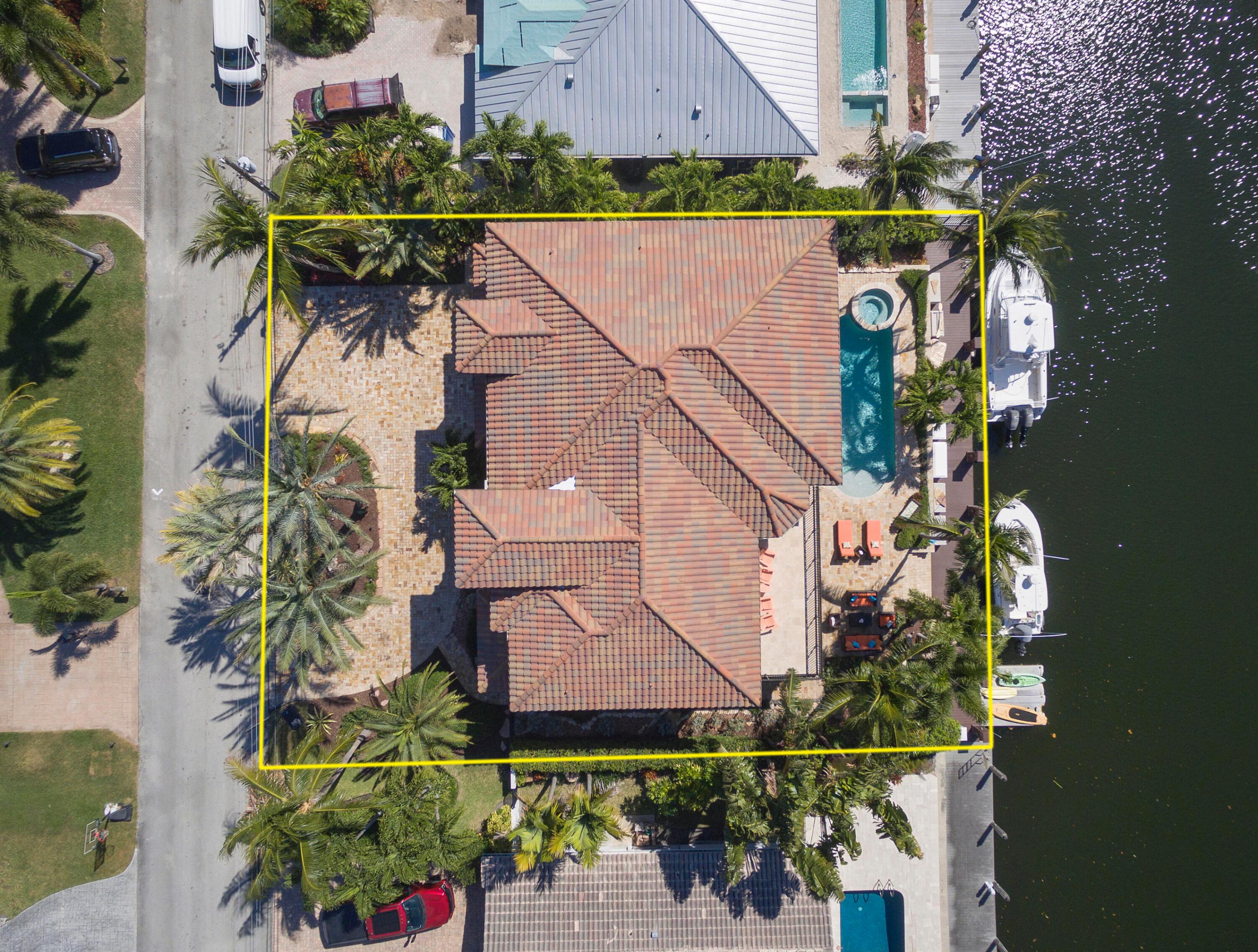 VENETIAN ISLES 3RD SEC - Residential
