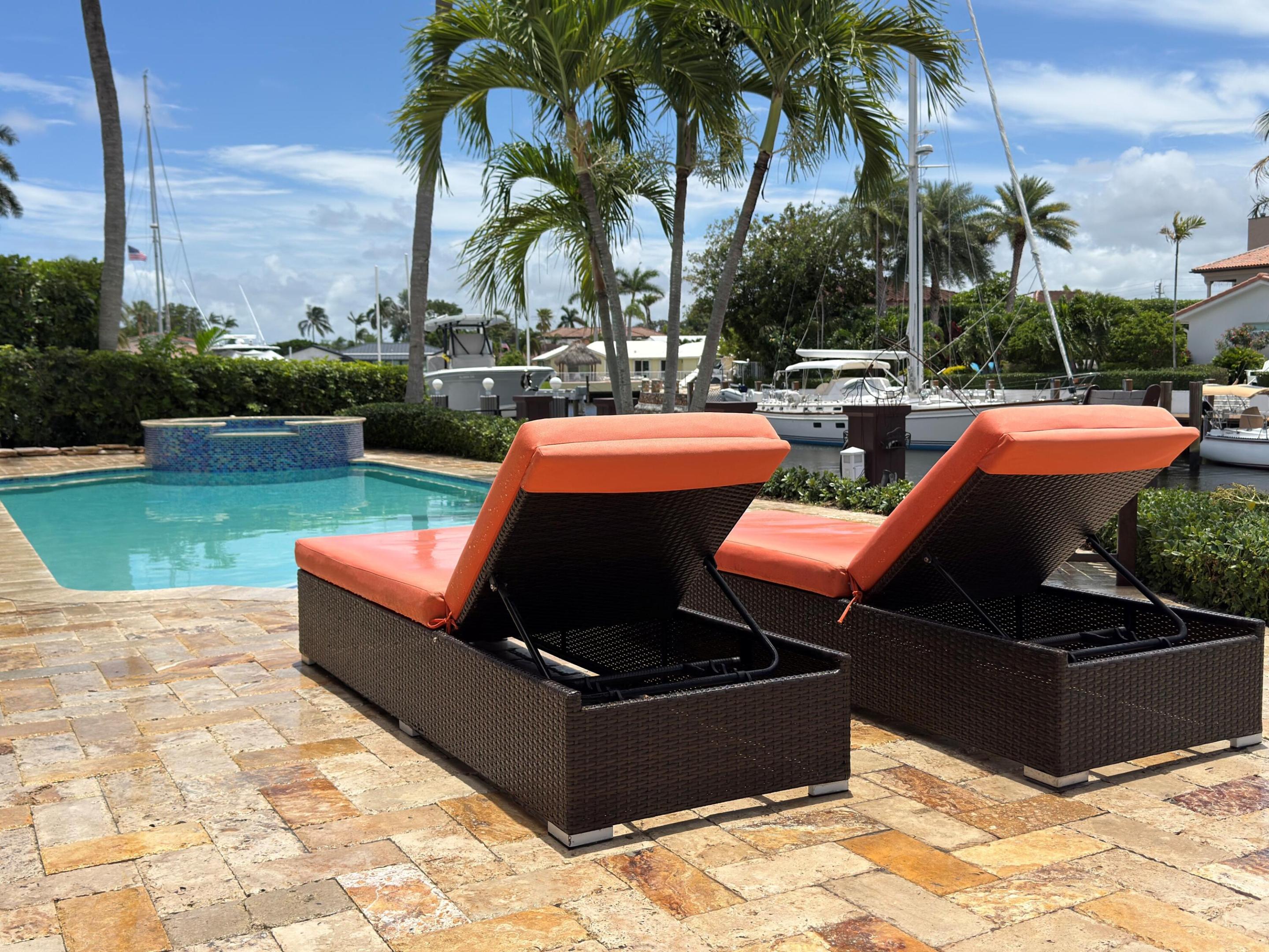 VENETIAN ISLES 3RD SEC - Residential