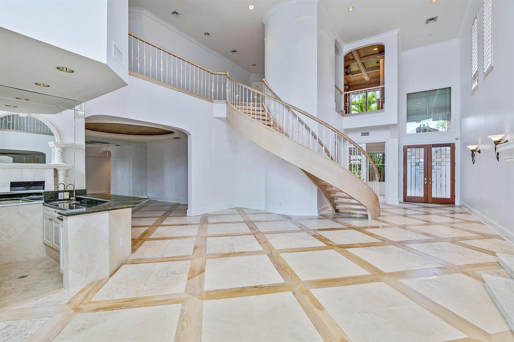 Seven Hundred Ocean Drive - Residential