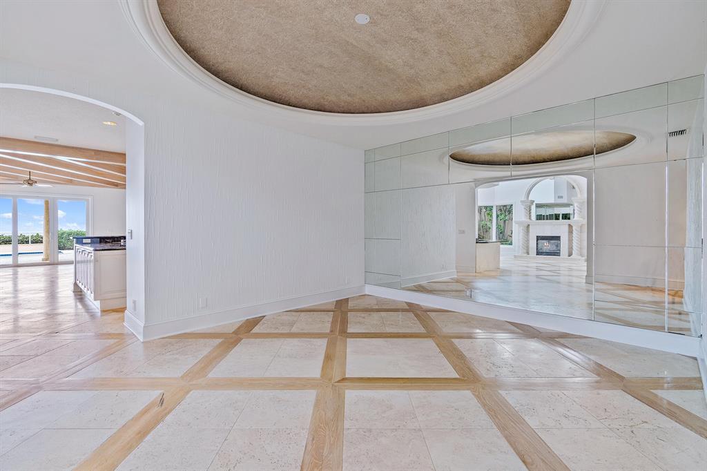 Seven Hundred Ocean Drive - Residential