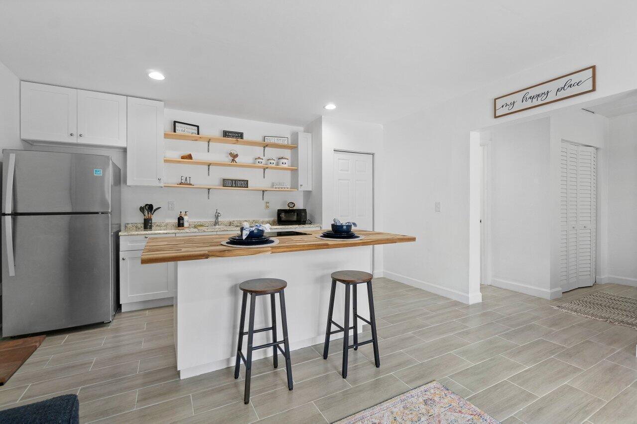 1190 Sachem Head Terrace 1 Bedroom Apartment