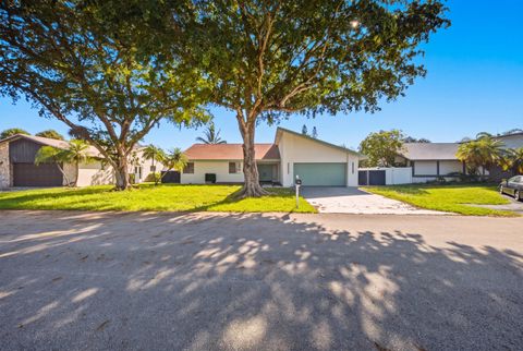 Photo of 8114 NUTMEG Way, Tamarac, FL 33321 (MLS # B26054763)