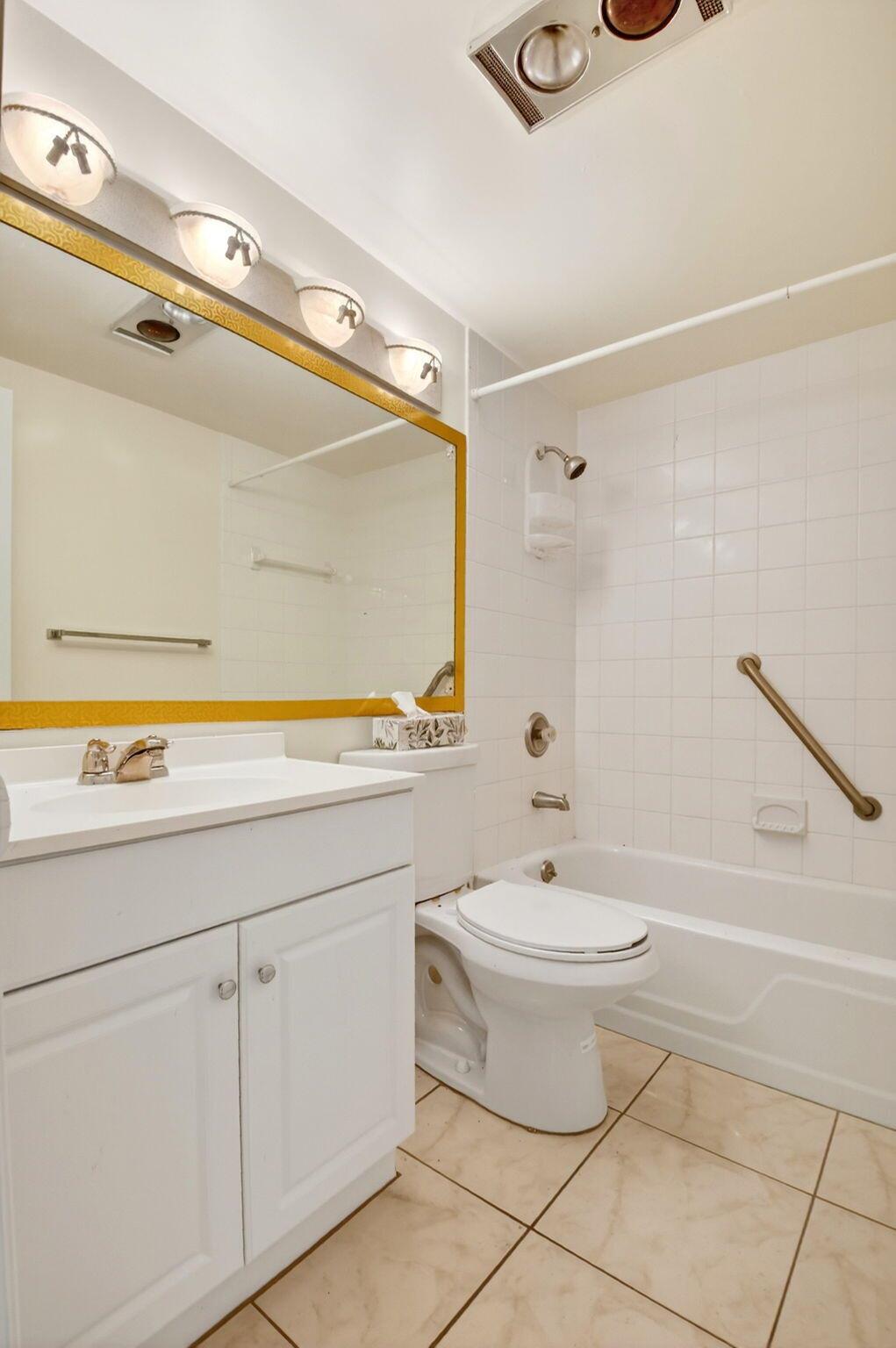 CENTURY VILLAGE - WALTHAM - Residential Lease