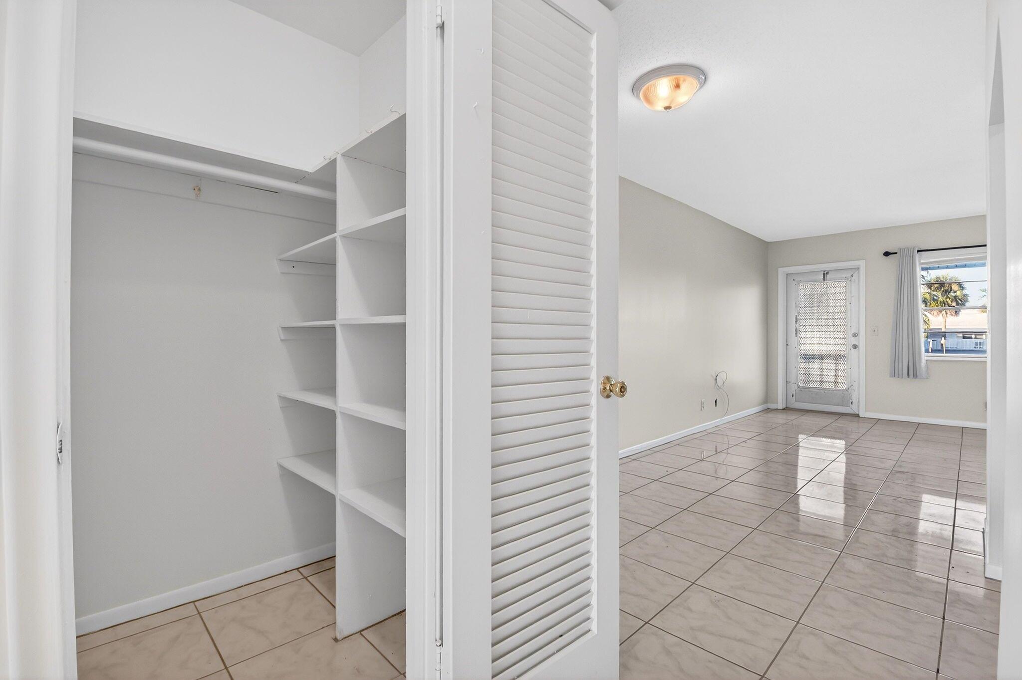 CENTURY VILLAGE - WALTHAM - Residential Lease