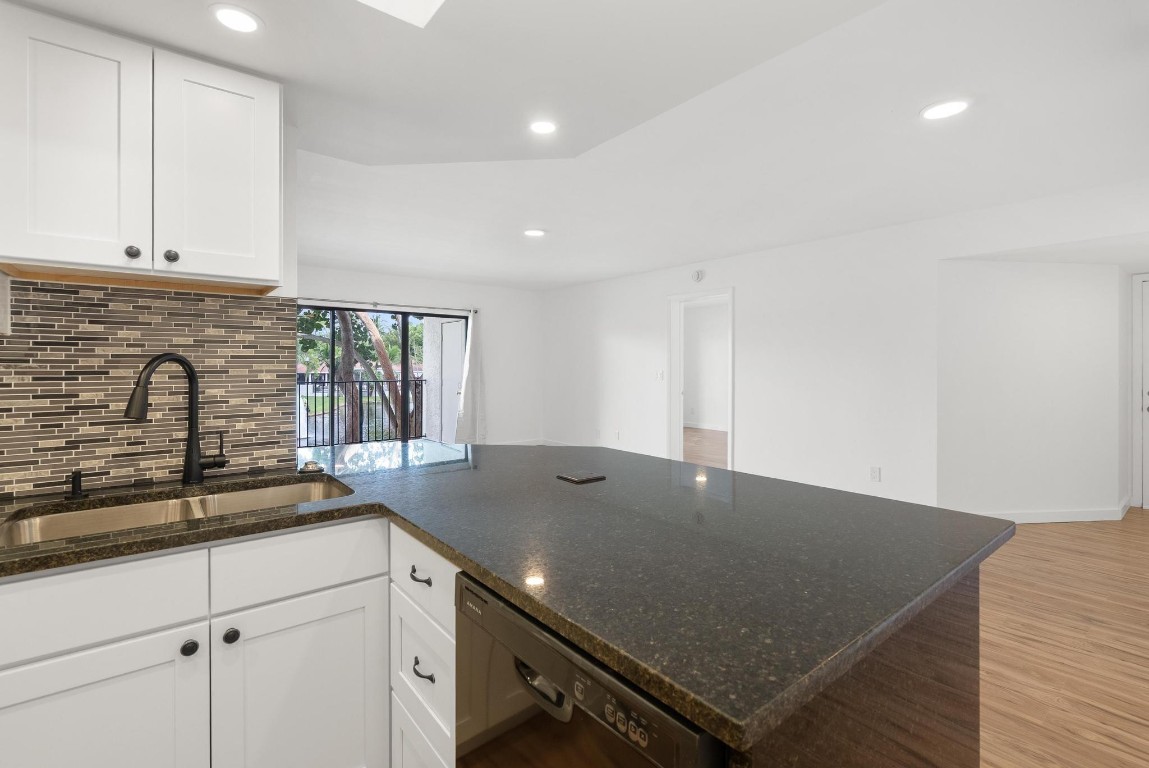 VISCONTI CONDO - Residential