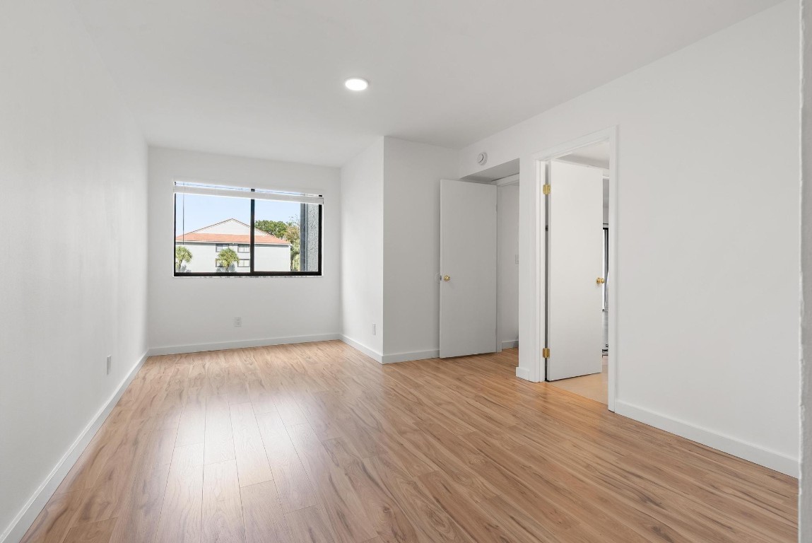 VISCONTI CONDO - Residential