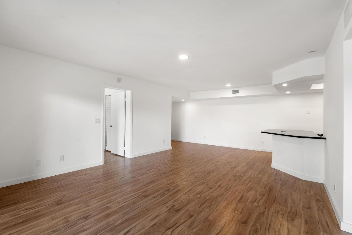 VISCONTI CONDO - Residential