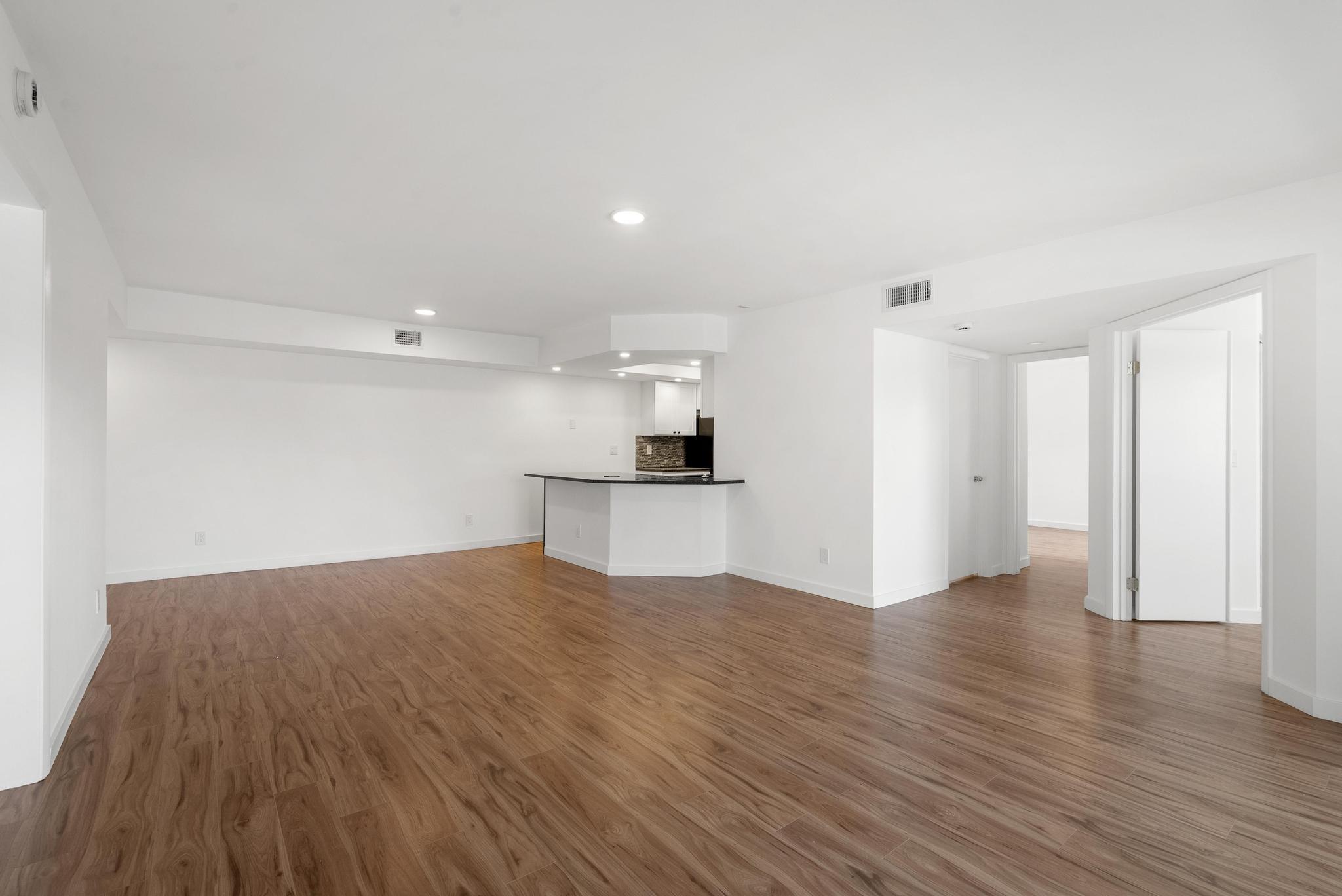 VISCONTI CONDO - Residential