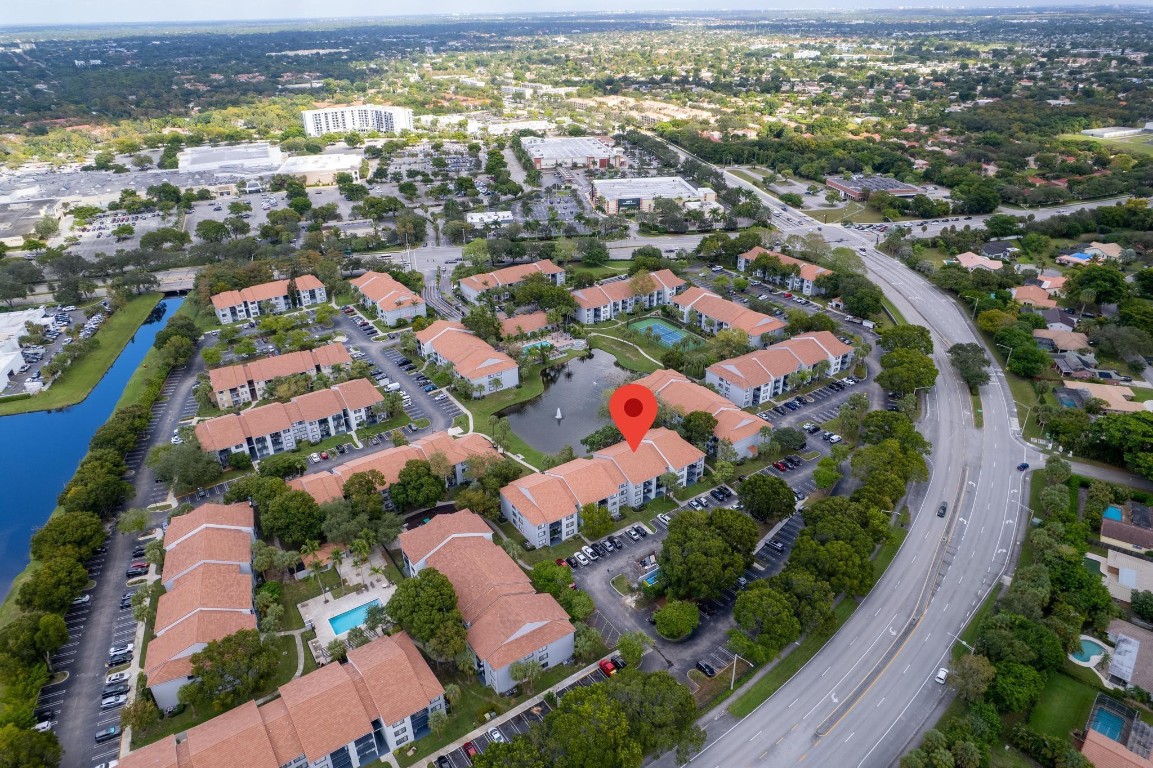 VISCONTI CONDO - Residential