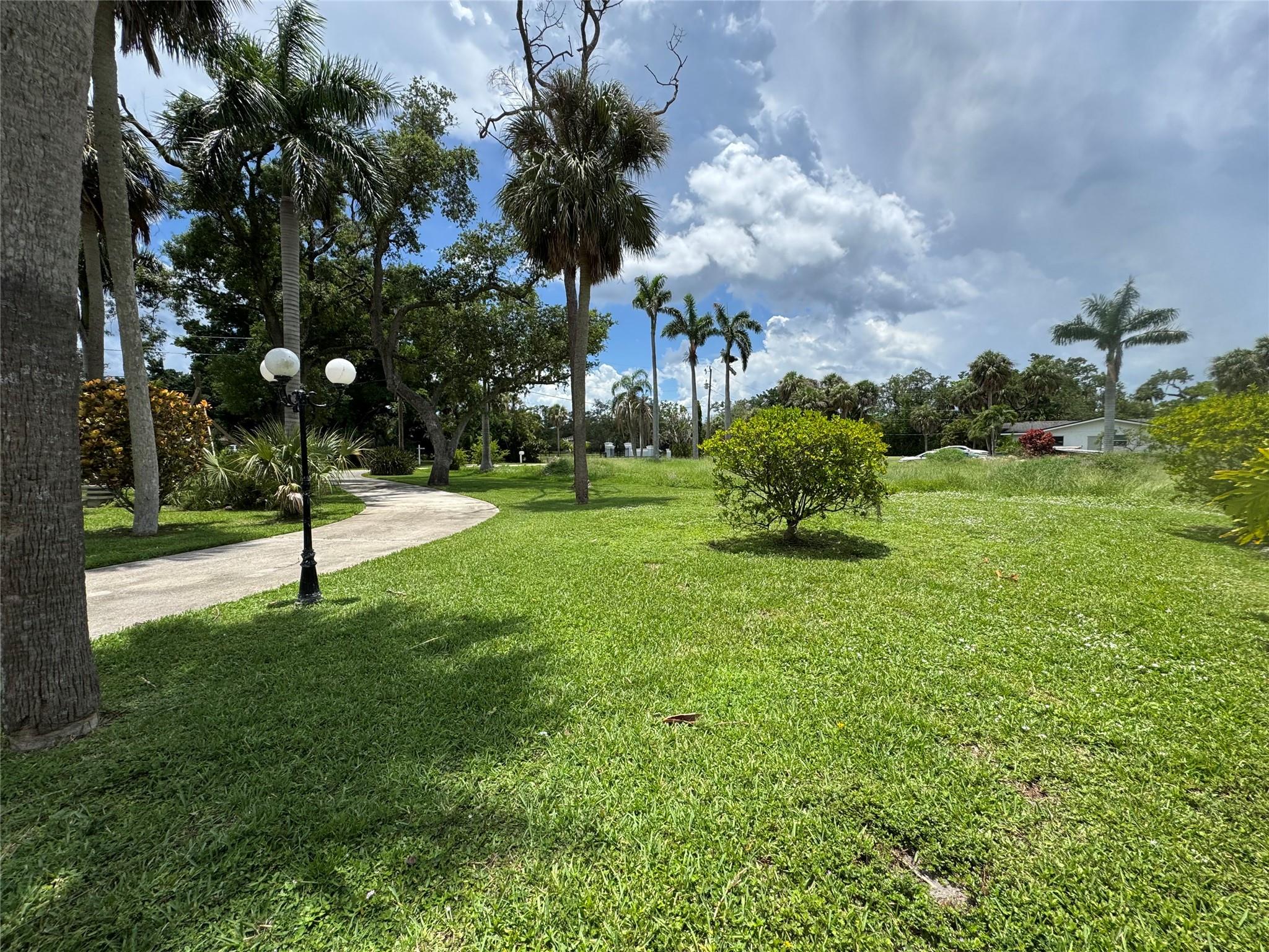 64 Wolcott Dr