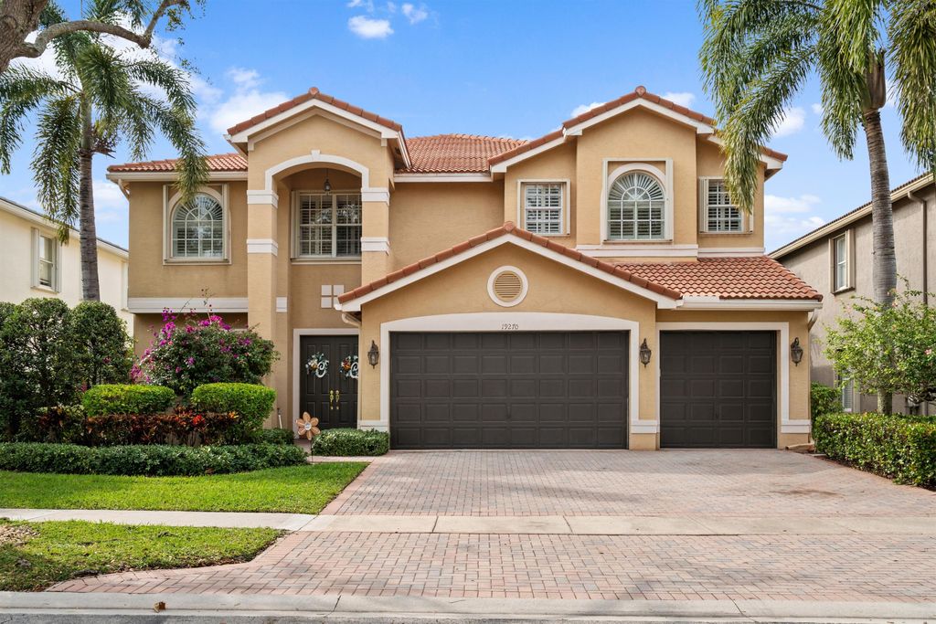Photo of 19270 Skyridge Circle, Boca Raton, FL 33498 (MLS # R11138607)