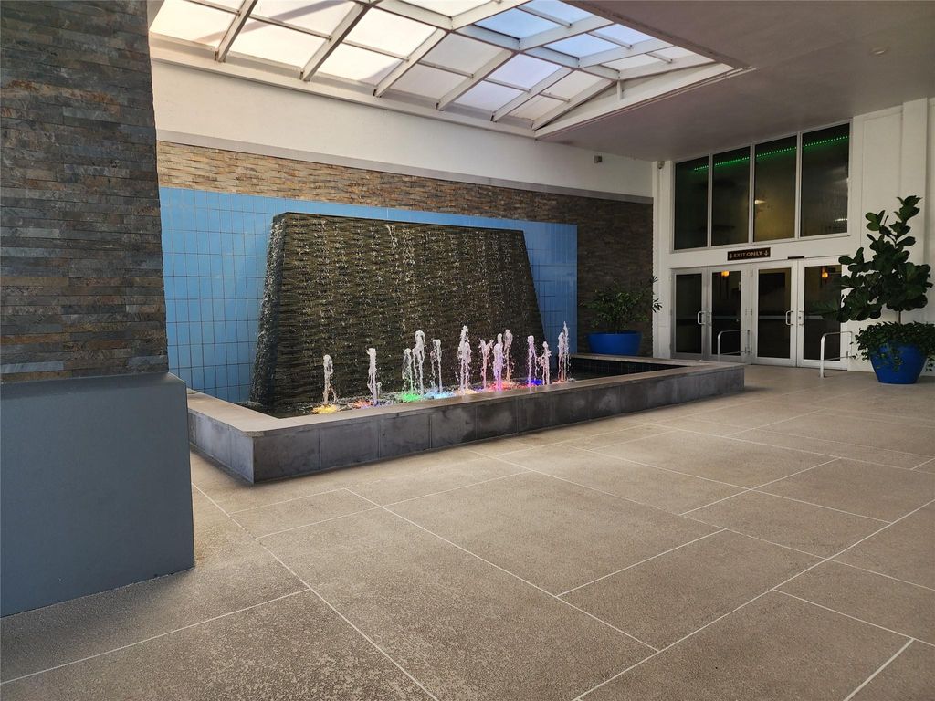 Photo of 7751 Southampton Terrace #405, Tamarac, FL 33321 (MLS # F10502715)